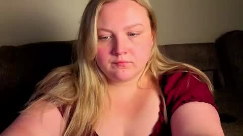 Snapshot of phatassblond chatting on July 23, 8:51 pm PhatAssBlond online show from July 23, 8:51 pm