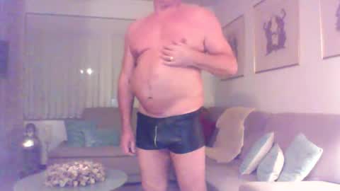 Phil online show from November 16, 5:29 pm