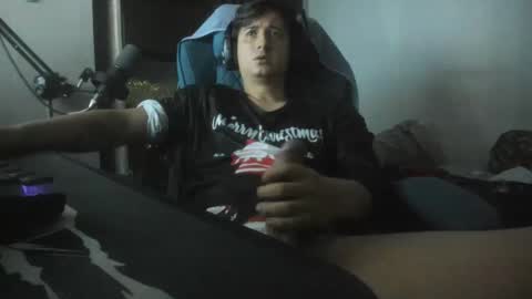 Snapshot of philip_dj chatting on December 17, 9:37 am philip_dj online show from December 17, 9:37 am