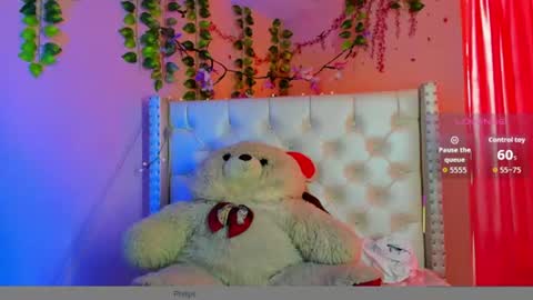 Snapshot of philippsx chatting on June 13, 3:43 pm PHILLIP online show from June 13, 3:43 pm