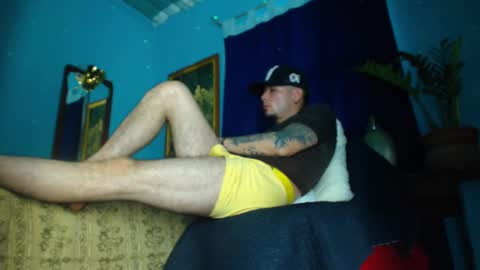 Snapshot of phlilloyhighclouds chatting on February 2, 5:15 pm phlilloyhighclouds online show from February 2, 5:15 pm