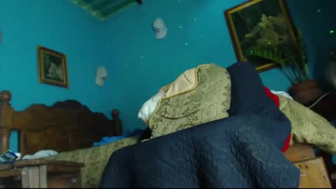 Snapshot of phlilloyhighclouds chatting on February 7, 2:15 pm phlilloyhighclouds online show from February 7, 2:15 pm