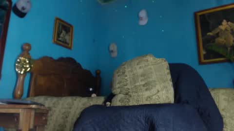 Snapshot of phlilloyhighclouds chatting on February 10, 1:33 pm phlilloyhighclouds online show from February 10, 1:33 pm