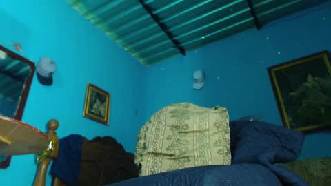 Snapshot of phlilloyhighclouds chatting on February 16, 3:26 am phlilloyhighclouds online show from February 16, 3:26 am