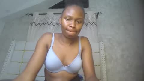 phoebe online show from February 25, 7:23 pm