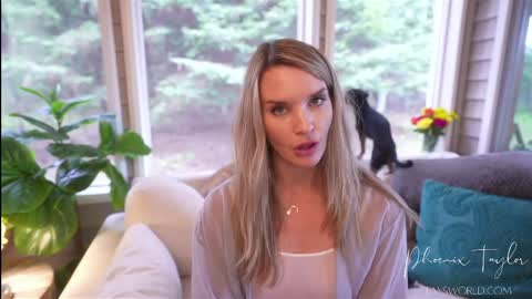 Snapshot of phoenix_taylor chatting on May 2, 11:54 pm PHOENIX TAYLOR online show from May 2, 11:54 pm