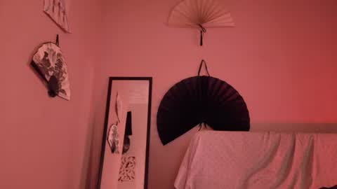 phoenixx_x online show from June 11, 12:58 pm