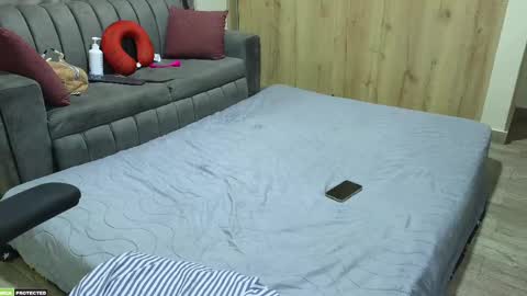 Sarah y Maximo online show from February 27, 5:56 am