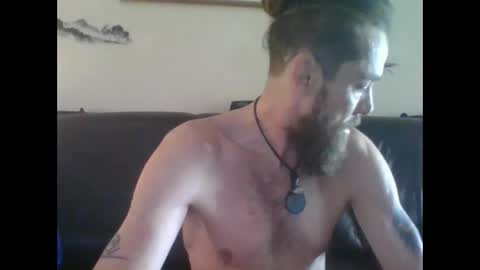 Snapshot of phorceofzen chatting on December 16, 10:13 pm phorceofzen online show from December 16, 10:13 pm