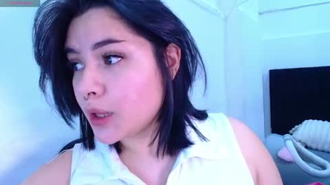 Snapshot of phylavell_ chatting on June 20, 12:47 am phylavell_ online show from June 20, 12:47 am