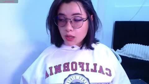 Snapshot of phylavell_ chatting on July 6, 12:07 am phylavell_ online show from July 6, 12:07 am