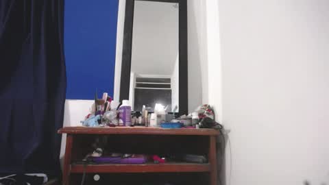 Snapshot of pia_alonzo30 chatting on May 13, 11:22 pm izzy online show from May 13, 11:22 pm
