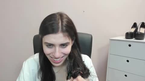 Snapshot of pia_desire chatting on October 25, 6:54 am P I A online show from October 25, 6:54 am