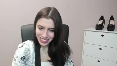 Snapshot of pia_desire chatting on November 29, 7:44 am P I A online show from November 29, 7:44 am