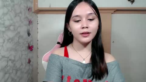 Snapshot of pia_intownx chatting on May 14, 9:54 pm Ms Pia online show from May 14, 9:54 pm