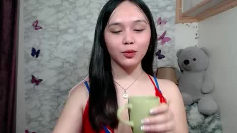 Snapshot of pia_intownx chatting on May 28, 4:54 am Ms Pia online show from May 28, 4:54 am