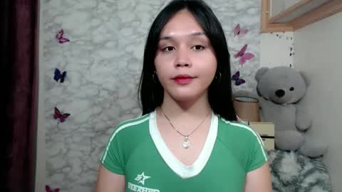 Snapshot of pia_intownx chatting on June 3, 10:07 am Ms Pia online show from June 3, 10:07 am