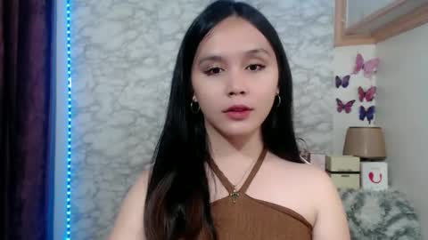 Snapshot of pia_intownx chatting on June 6, 11:48 am Ms Pia online show from June 6, 11:48 am