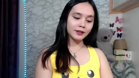 Snapshot of pia_intownx chatting on July 24, 12:25 pm Ms Pia online show from July 24, 12:25 pm