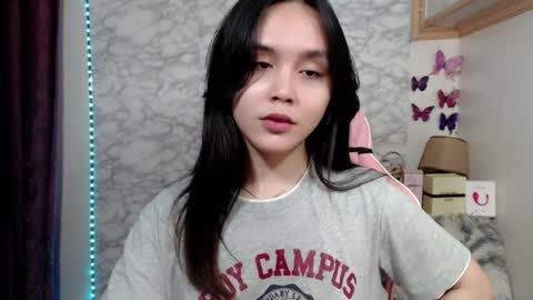 Snapshot of pia_intownx chatting on August 3, 10:10 am Ms Pia online show from August 3, 10:10 am
