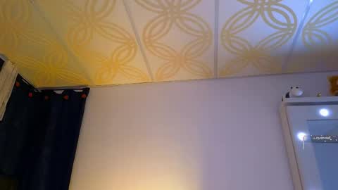 Snapshot of piafisher_2 chatting on May 16, 10:36 am Piafisher 2 online show from May 16, 10:36 am