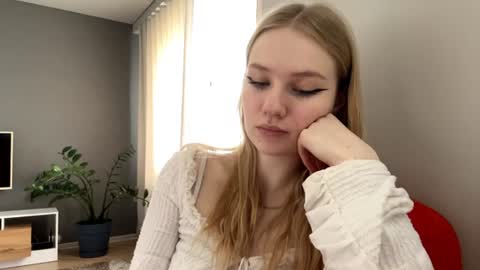 Kristie online show from June 11, 11:14 pm