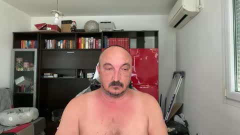 picard256 online show from April 21, 8:20 am