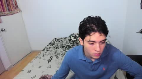 Snapshot of picaszomilos350 chatting on March 1, 7:21 am picaszomilos350 online show from March 1, 7:21 am