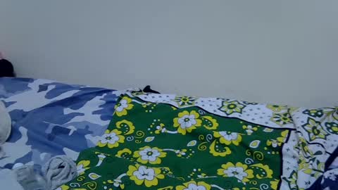 Snapshot of pickle_fingers chatting on July 14, 2:05 am pickle_fingers online show from July 14, 2:05 am