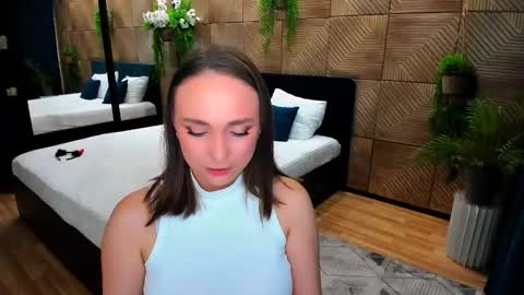 Emelie online show from October 23, 5:44 pm