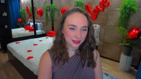 Emelie online show from February 16, 7:10 pm