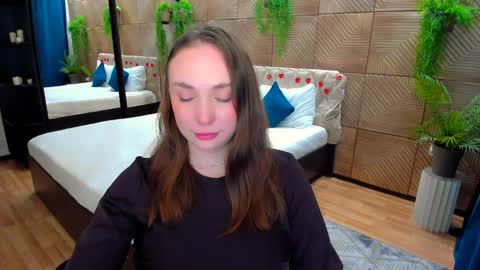Emelie online show from April 9, 4:23 pm