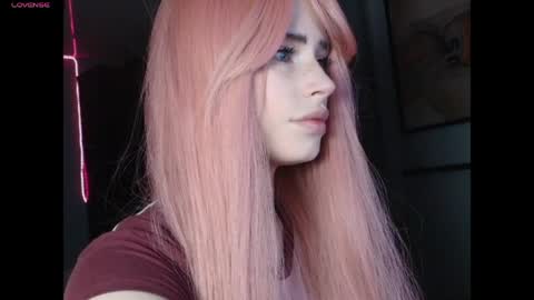 Snapshot of piera_ chatting on April 2, 9:23 pm Piera online show from April 2, 9:23 pm