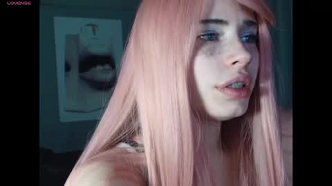 Snapshot of piera_ chatting on April 9, 8:14 pm Piera online show from April 9, 8:14 pm