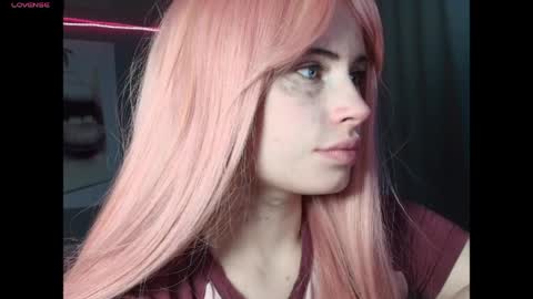 Snapshot of piera_ chatting on April 15, 7:10 pm Piera online show from April 15, 7:10 pm