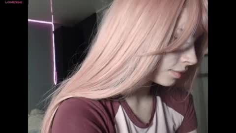 Snapshot of piera_ chatting on April 17, 7:39 pm Piera online show from April 17, 7:39 pm
