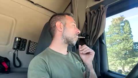 Snapshot of pierotu chatting on October 29, 9:55 am pierotu online show from October 29, 9:55 am