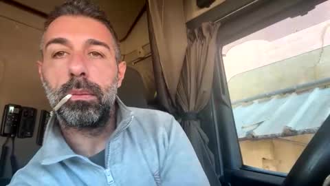 pierotu online show from November 20, 9:09 am