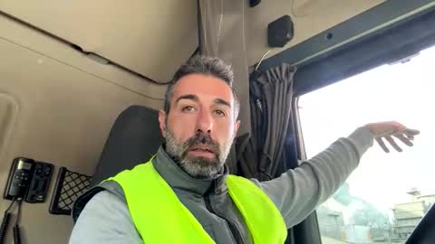 pierotu online show from January 16, 8:51 am