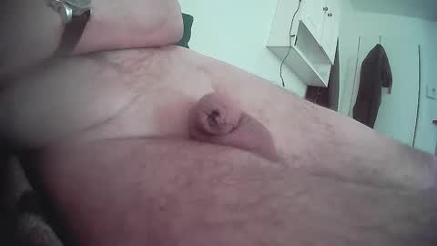 Snapshot of pierre1705 chatting on February 8, 4:36 pm pierre1705 online show from February 8, 4:36 pm