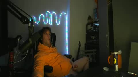 Snapshot of pigeon333 chatting on October 30, 4:03 am pigeon333 online show from October 30, 4:03 am