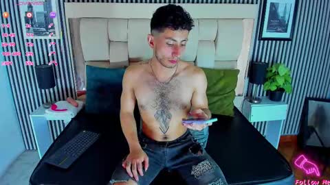 Snapshot of piggy_eddy chatting on November 7, 3:23 pm Eddy Brock... Its a pleasure to talk to... online show from November 7, 3:23 pm