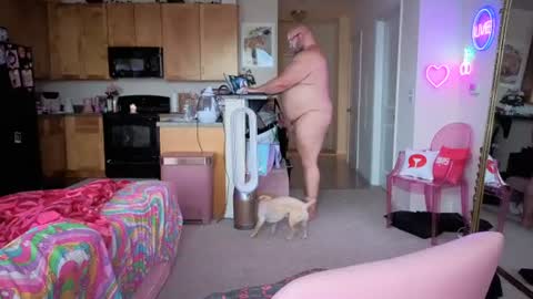 Snapshot of piggyrose chatting on July 18, 9:18 pm Piggy Rose online show from July 18, 9:18 pm