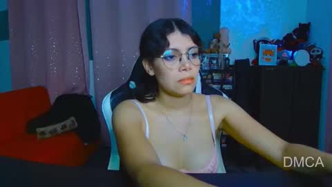 Andrea G online show from December 14, 4:51 am