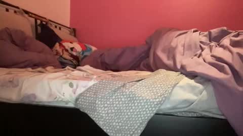 Snapshot of pikafoune22 chatting on February 5, 1:32 am Pikafounes online show from February 5, 1:32 am