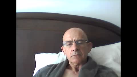 pikuz47 online show from May 4, 12:45 pm