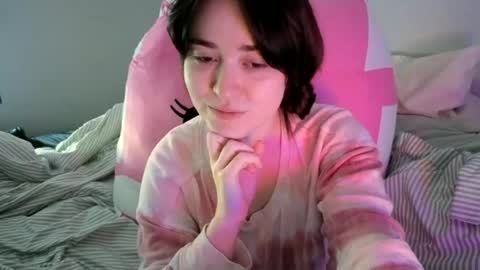 Snapshot of pillogoddess chatting on June 14, 2:24 am PilloGoddess online show from June 14, 2:24 am