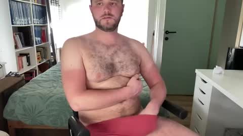 pilou online show from May 7, 12:43 pm