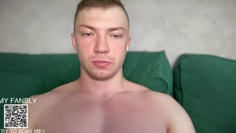 Snapshot of pimple_gang chatting on July 3, 4:52 am Sasha online show from July 3, 4:52 am