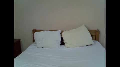 pinahotty online show from February 28, 6:25 am